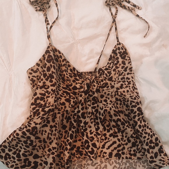 mauve cheetah print crop top!! price negotiable! - Picture 2 of 3
